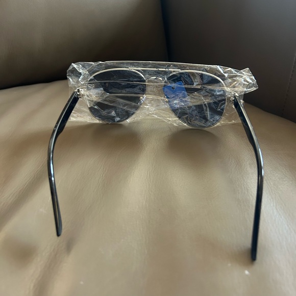 Black Don Julio Aviator Sunglasses - Picture 3 of 11